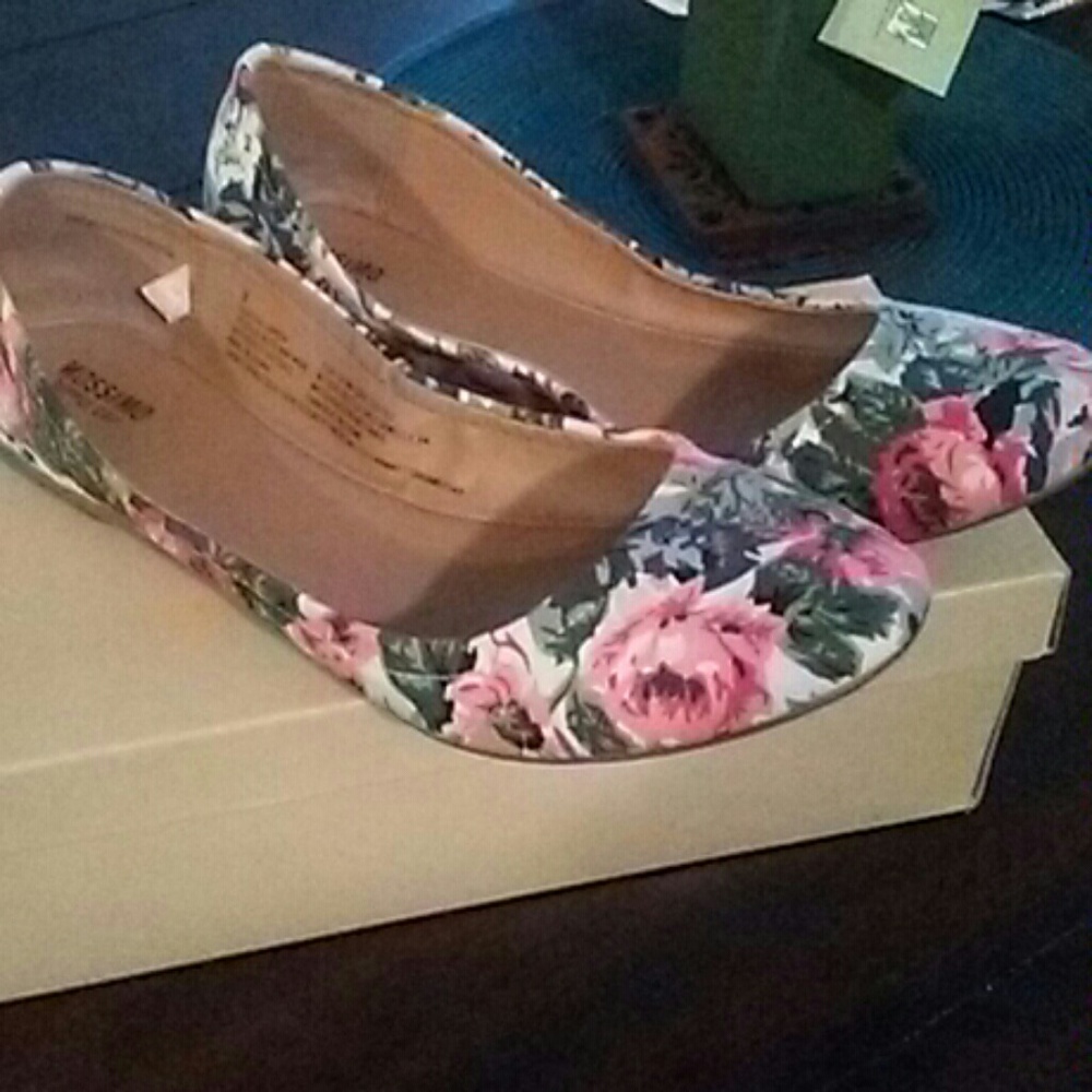 Mossimo flats